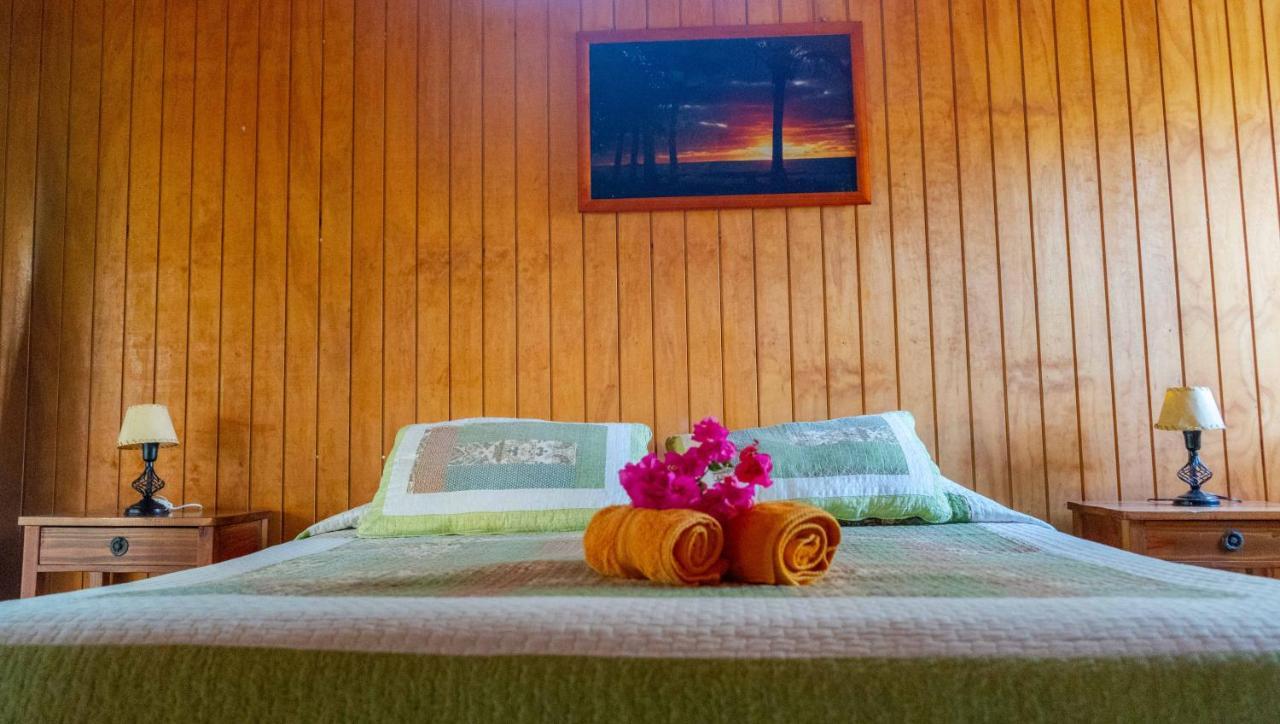 Kaimana Inn Rapa Nui Hanga Roa Exterior foto